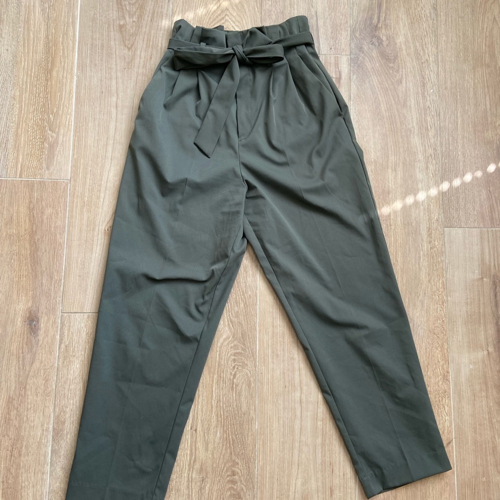 h&m green paper bag trousers